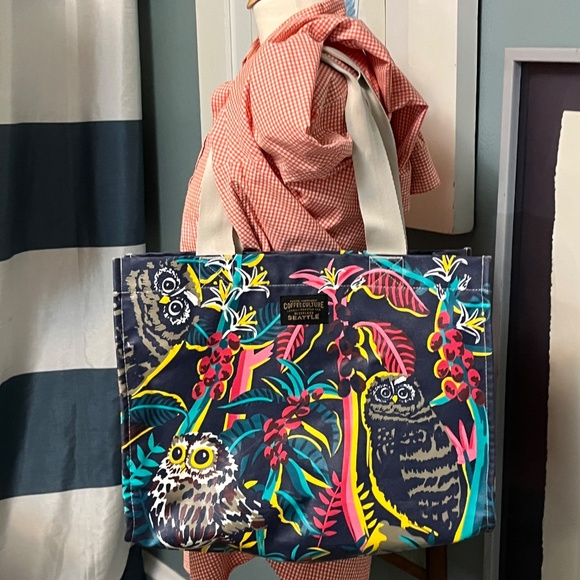 Chalo Seattle Coffee Culture Night Owls Coated Canvas Zipper Tote - 17 x 13 x 5" - Picture 7 of 15